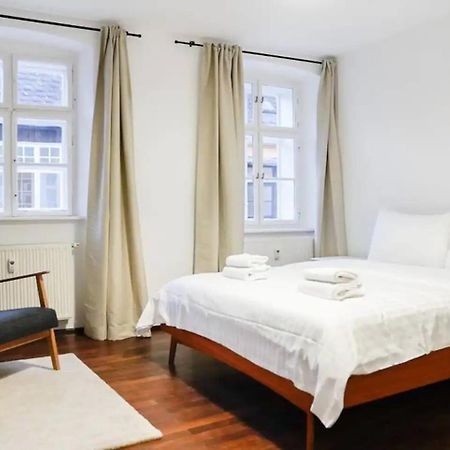 Apartmán Authentic Austrian Flat In The South Of Vienna Modling Exteriér fotografie