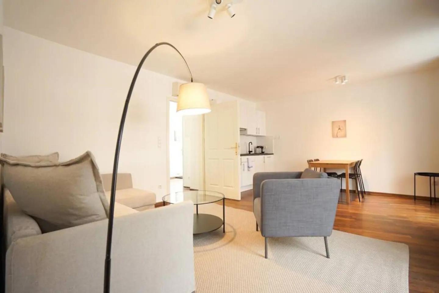 Apartmán Authentic Austrian Flat In The South Of Vienna Modling Exteriér fotografie