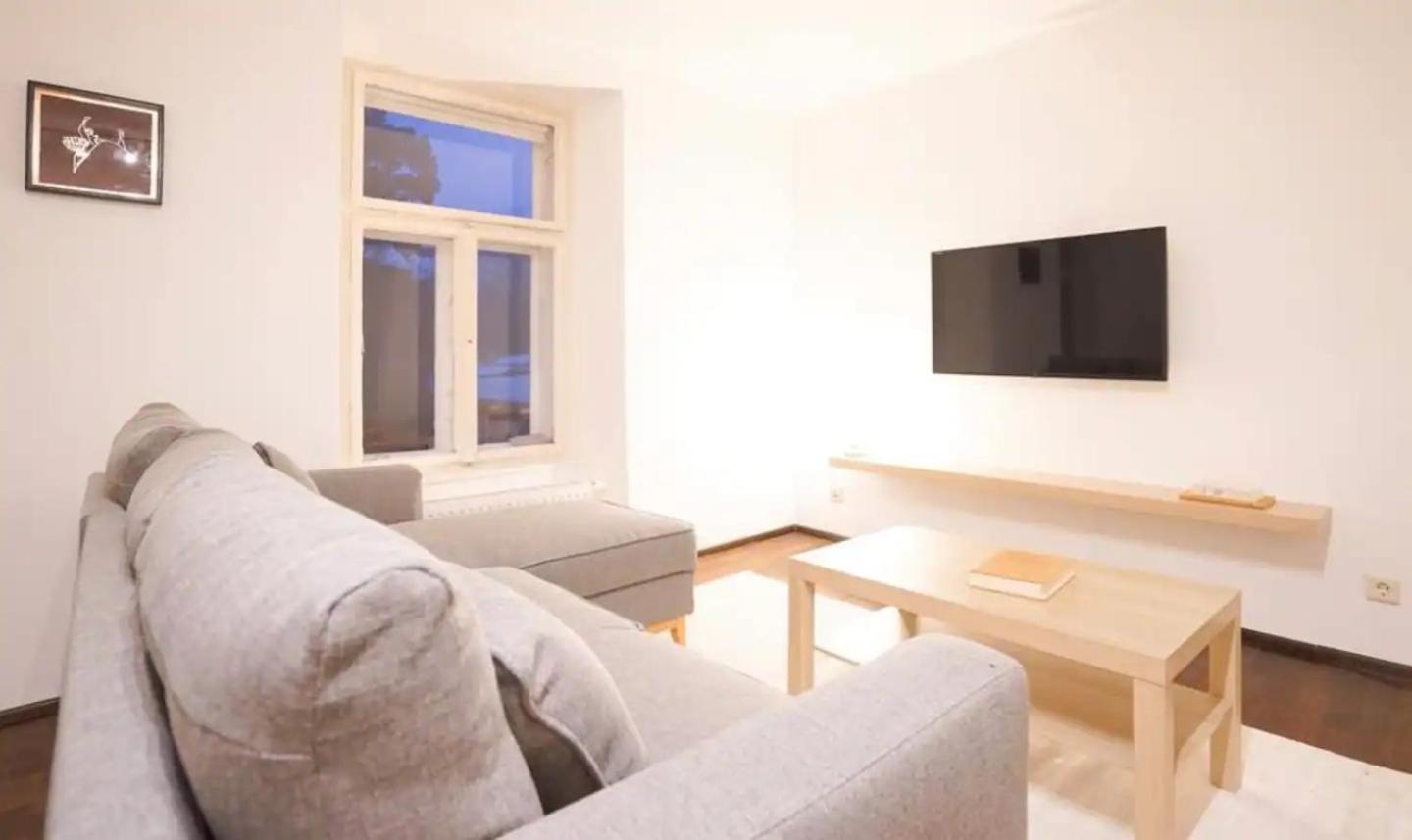 Apartmán Authentic Austrian Flat In The South Of Vienna Modling Exteriér fotografie