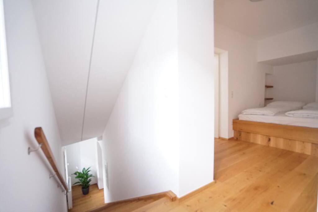 Apartmán Authentic Austrian Flat In The South Of Vienna Modling Exteriér fotografie