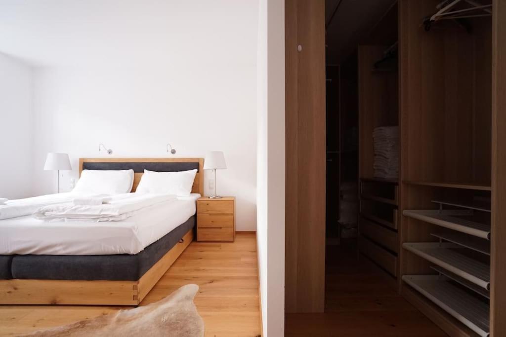 Apartmán Authentic Austrian Flat In The South Of Vienna Modling Exteriér fotografie