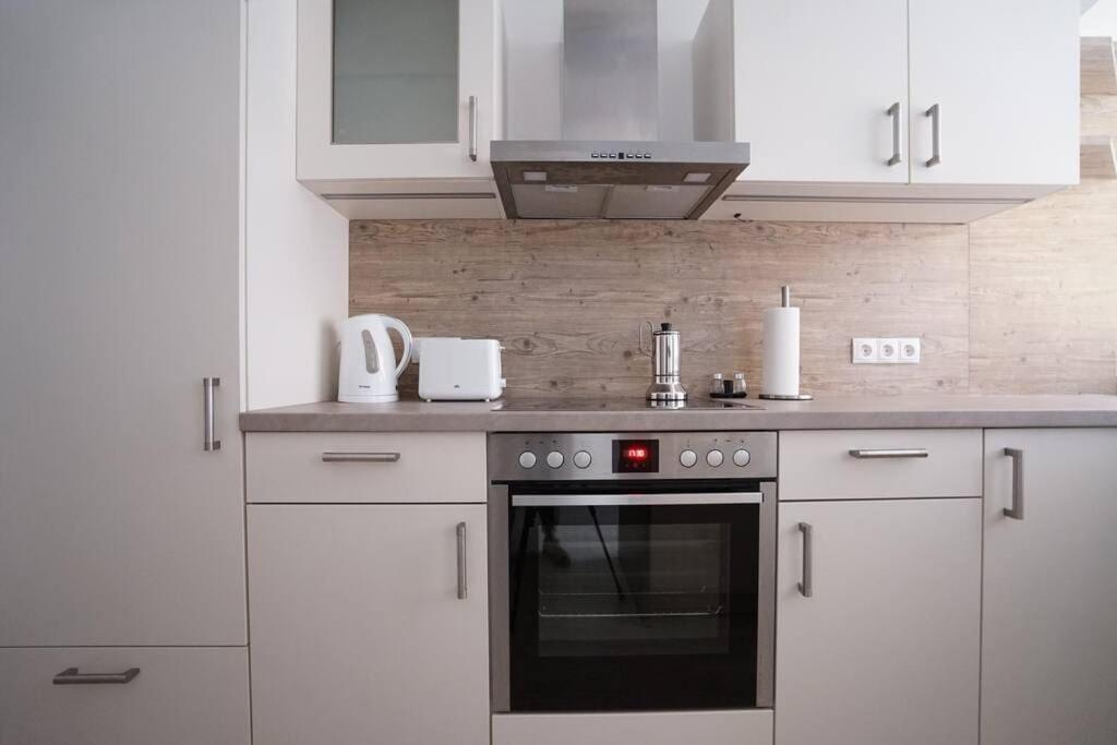 Apartmán Authentic Austrian Flat In The South Of Vienna Modling Exteriér fotografie