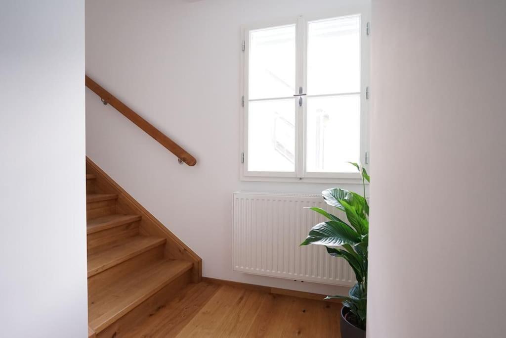 Apartmán Authentic Austrian Flat In The South Of Vienna Modling Exteriér fotografie